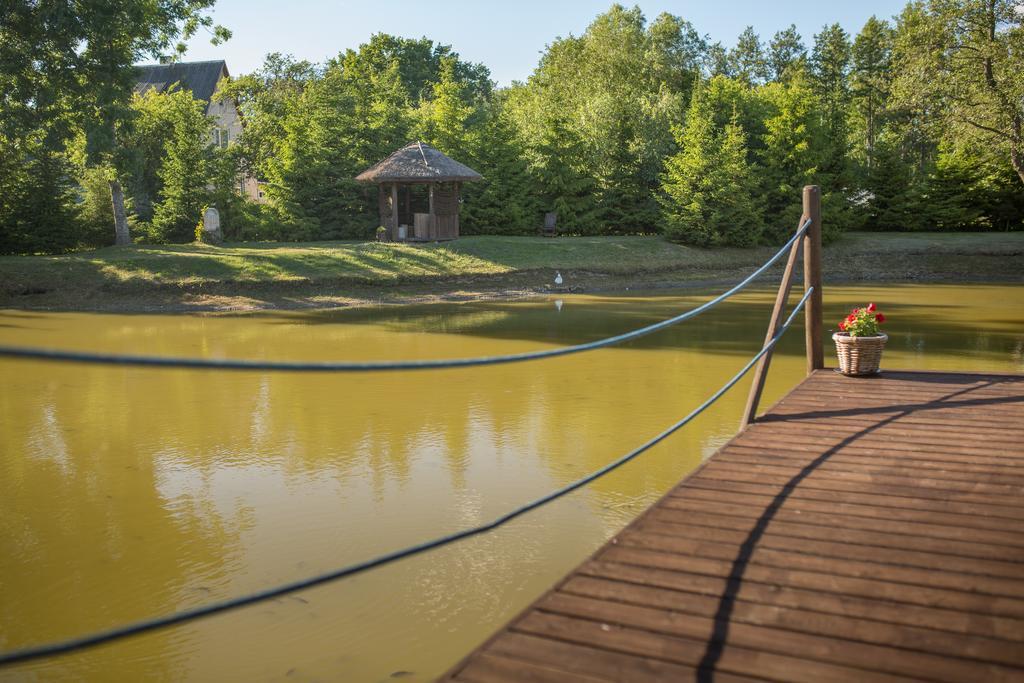 Tehumardi Camping Salme Bagian luar foto